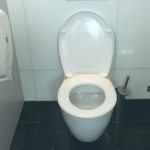 トイレのつまり：原因と対処法を学ぶ